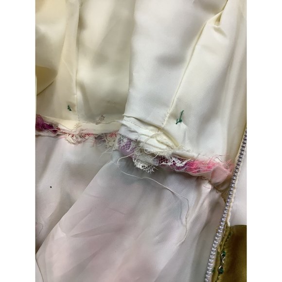 1970s Bridgerton Inspired Ivory and Floral Sleeveless Dress - Picture 14 of 16